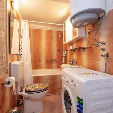 Timeless Antique Old Town With Terrace *