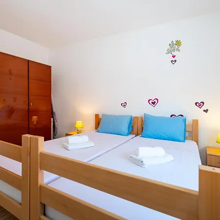 Timeless Antique Old Town With Terrace Apartment