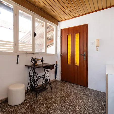 Timeless Antique Old Town With Terrace Apartment Zadar