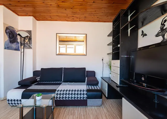 Timeless Antique Old Town With Terrace Lägenhet *