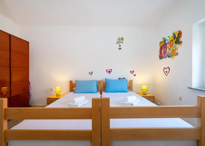 Lägenhet Timeless Antique Old Town With Terrace Zadar