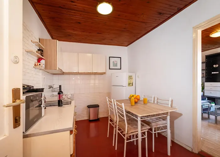 Timeless Antique Old Town With Terrace