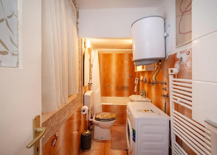 Lägenhet Timeless Antique Old Town With Terrace *