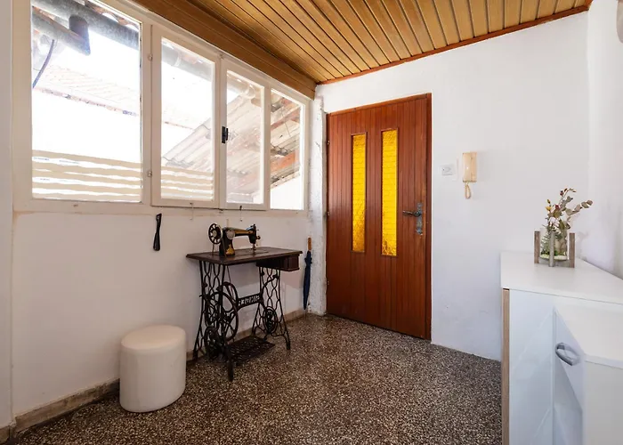 Timeless Antique Old Town With Terrace Lägenhet Zadar