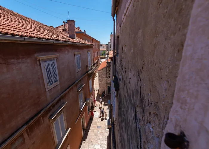 Timeless Antique Old Town With Terrace Zadar