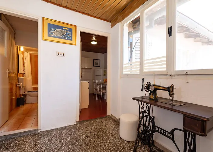 Lägenhet Timeless Antique Old Town With Terrace Zadar